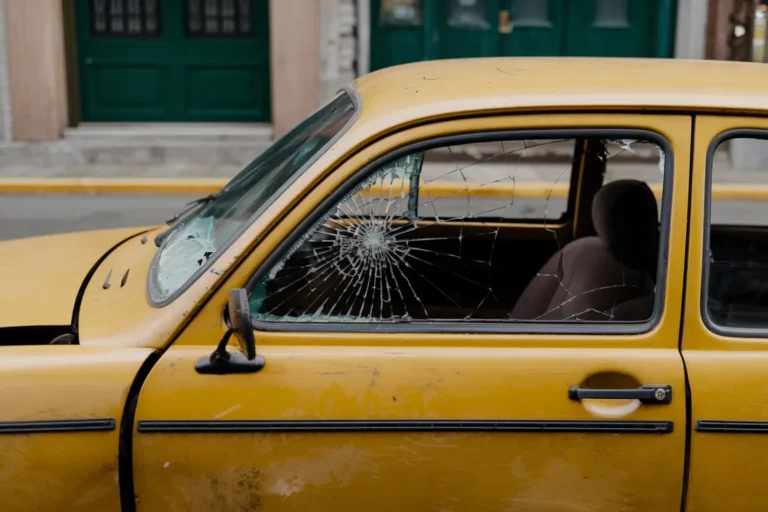 Trouver propriétaire avec plaque d’immatriculation : est-ce légal ?